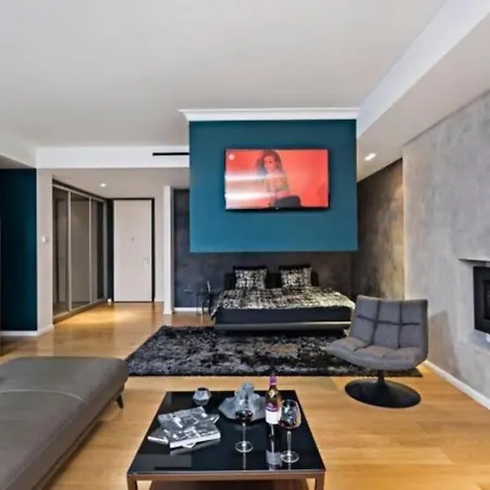 Vernescu Luxury 아파트 *